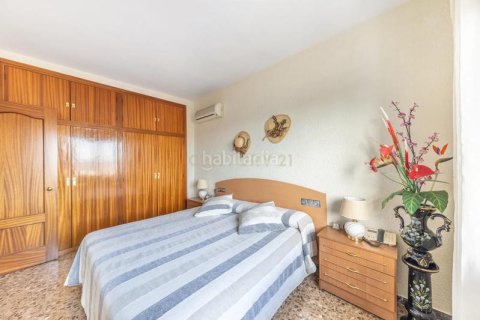 Купить дом в Барселона, Испания с 3 спальни, 890м², № 2330 - фото 11