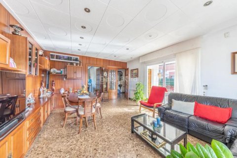 Купить дом в Барселона, Испания с 3 спальни, 890м², № 2330 - фото 4