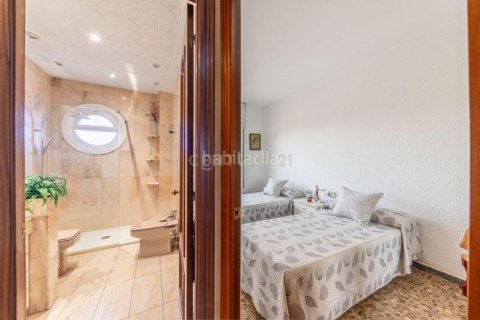 Купить дом в Барселона, Испания с 3 спальни, 890м², № 2330 - фото 13