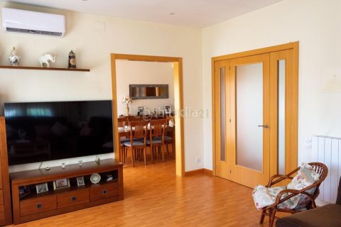 Купить дом в Кальдес-де-Монтбуи, Испания с 5 спален, 251м², № 2324 - фото 9