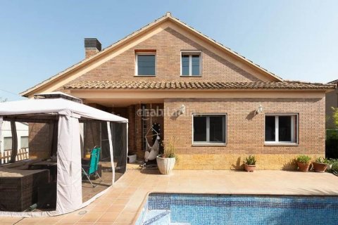 Купить дом в Барселона, Испания с 4 спальни, 312м², № 2327 - фото 3