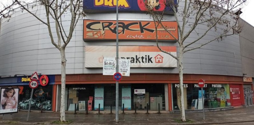 Коммерческая недвижимость 500м² в Молле-дель-Вальесе, Барселона, Каталония, Испания № 2329