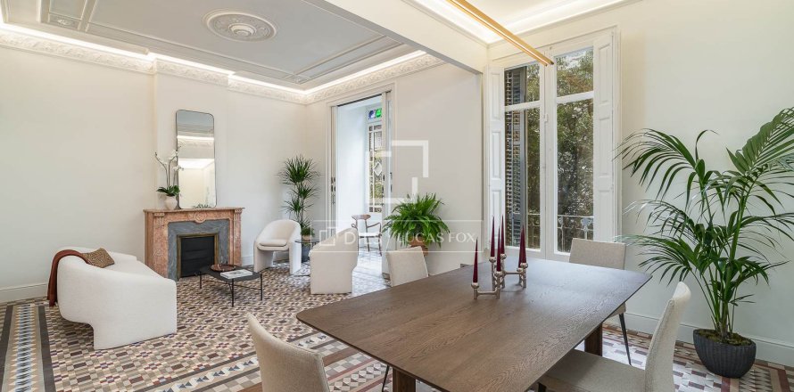 3 chambres apartment à vendre à Barcelona, Catalonia, Spain № 4201