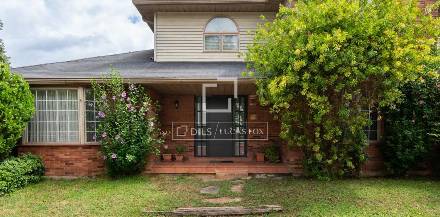 Villa de 5 dormitorios en venta en Sant Cugat del Vallès, Barcelona, Cataluña, Spain № 4205