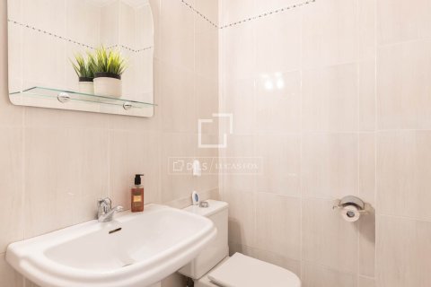 Villa de 5 dormitorios en venta en Sant Cugat del Vallès, Barcelona, Cataluña, Spain № 4205 - foto 17