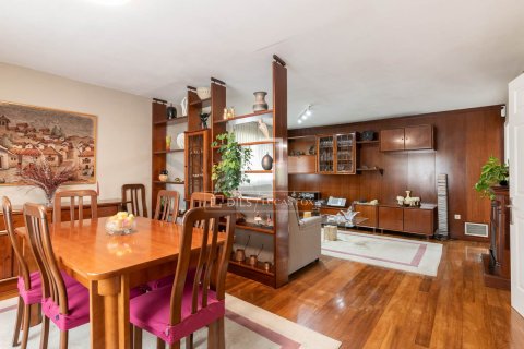 Villa de 5 dormitorios en venta en Sant Cugat del Vallès, Barcelona, Cataluña, Spain № 4205 - foto 6