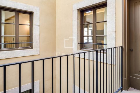 Apartamento de 2 dormitorios en venta en Barcelona, Cataluña, Spain № 6545 - foto 29