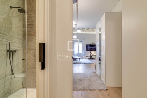 Apartamento de 2 dormitorios en venta en Barcelona, Cataluña, Spain № 6545 - foto 22