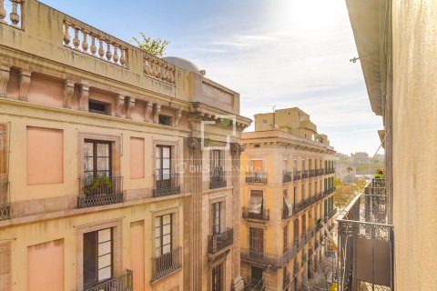 Apartamento de 2 dormitorios en venta en Barcelona, Cataluña, Spain № 6545 - foto 9
