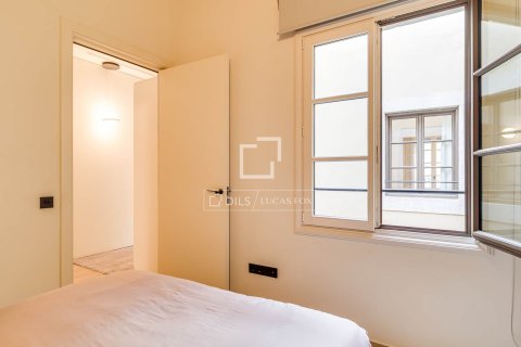 Apartamento de 2 dormitorios en venta en Barcelona, Cataluña, Spain № 6545 - foto 19