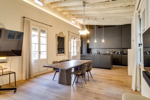 Apartamento de 2 dormitorios en venta en Barcelona, Cataluña, Spain № 6545 - foto 2