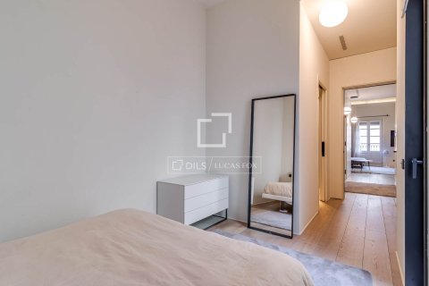Apartamento de 2 dormitorios en venta en Barcelona, Cataluña, Spain № 6545 - foto 28