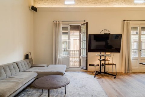 Apartamento de 2 dormitorios en venta en Barcelona, Cataluña, Spain № 6545 - foto 7
