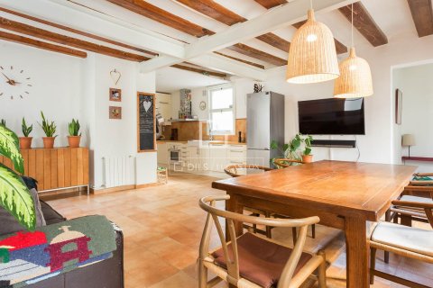 3 bedrooms apartment for sale in Barcelona, Catalonia, Spain № 6539