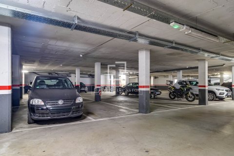 Купить квартиру в Барселона, Испания с 4 спальни, 122м², № 6544 - фото 24