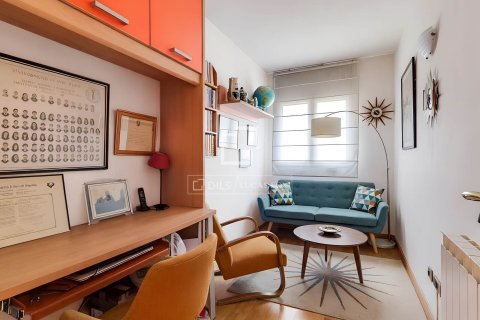 Купить квартиру в Барселона, Испания с 4 спальни, 122м², № 6544 - фото 13