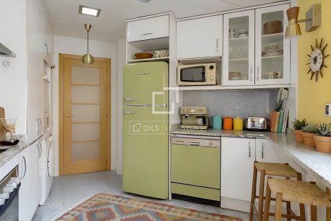 Купить квартиру в Барселона, Испания с 4 спальни, 122м², № 6544 - фото 7