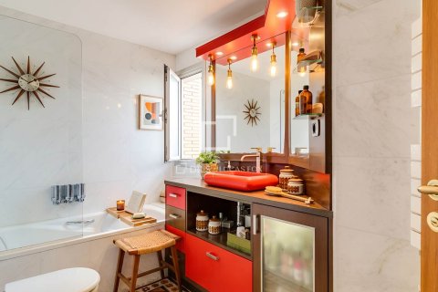 Купить квартиру в Барселона, Испания с 4 спальни, 122м², № 6544 - фото 15
