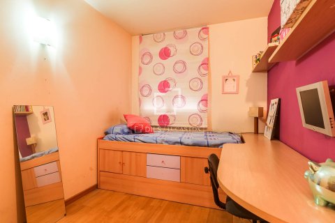 Купить квартиру в Барселона, Испания с 4 спальни, 122м², № 6544 - фото 16