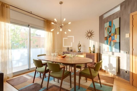 Купить квартиру в Барселона, Испания с 4 спальни, 122м², № 6544 - фото 3