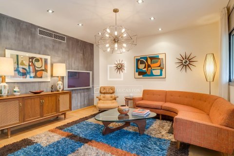 Купить квартиру в Барселона, Испания с 4 спальни, 122м², № 6544 - фото 5