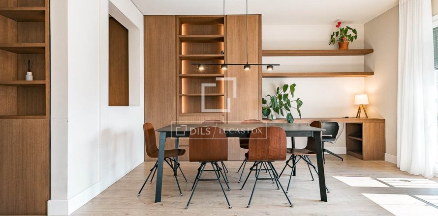 Квартира с 2 спальнями в Барселоне, Каталония, Испания № 6541