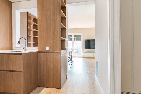 Купить квартиру в Барселона, Испания с 2 спальни, 70м², № 6541 - фото 11