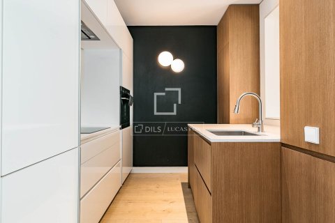 Купить квартиру в Барселона, Испания с 2 спальни, 70м², № 6541 - фото 14