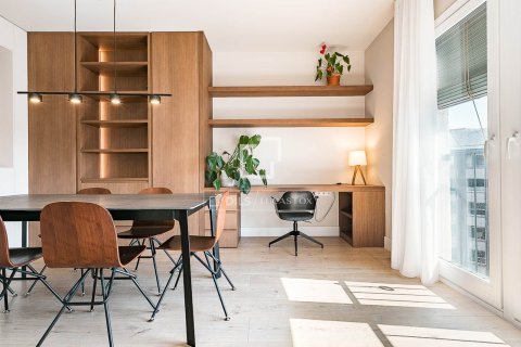 Купить квартиру в Барселона, Испания с 2 спальни, 70м², № 6541 - фото 4