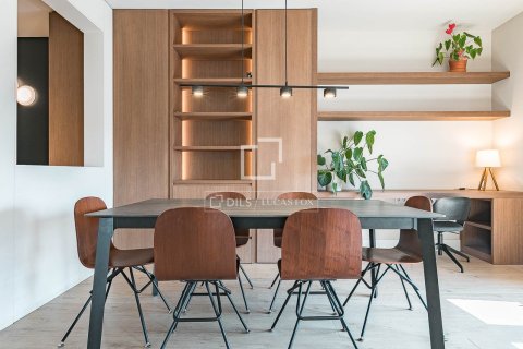 Купить квартиру в Барселона, Испания с 2 спальни, 70м², № 6541 - фото 2