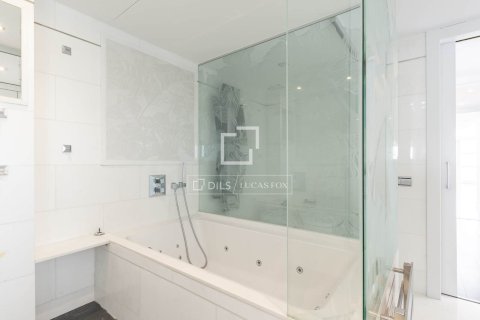 Купить пентхаус в Барселона, Испания с 2 спальни, 184м², № 6543 - фото 22