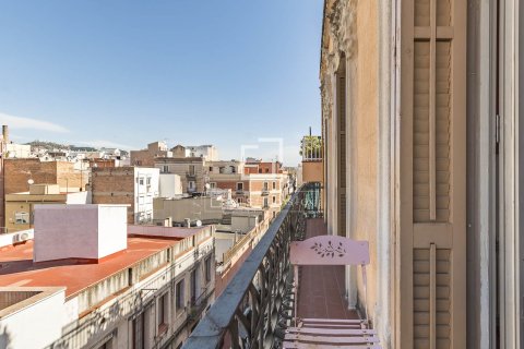 Купить квартиру в Барселона, Испания с 2 спальни, 68м², № 6540 - фото 22