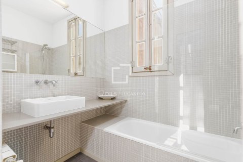 Купить квартиру в Барселона, Испания с 2 спальни, 68м², № 6540 - фото 19