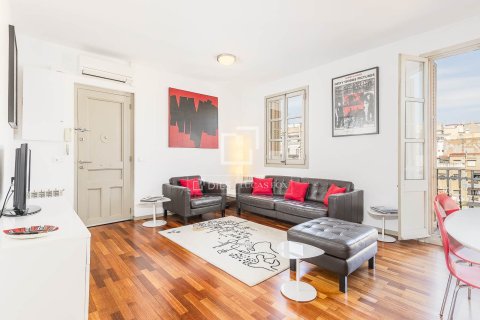 Купить квартиру в Барселона, Испания с 2 спальни, 68м², № 6540 - фото 3