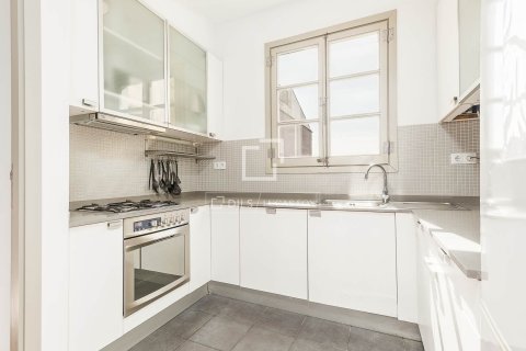 Купить квартиру в Барселона, Испания с 2 спальни, 68м², № 6540 - фото 13