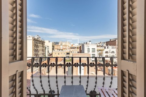 Купить квартиру в Барселона, Испания с 2 спальни, 68м², № 6540 - фото 4