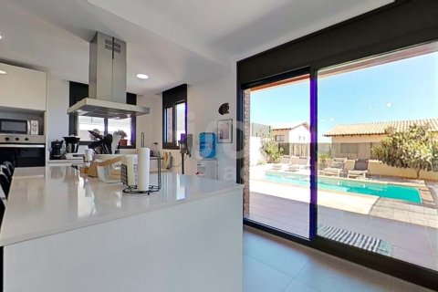 Таунхаус с 4 спальнями в Кастеллет-и-ла-Горнали, Барселона, Каталония, Испания № 2826