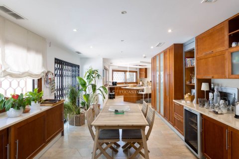 6 bedrooms villa for sale in Cabrils, Barcelona, Catalonia, Spain № 6637 - photo 14
