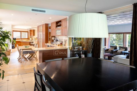 6 bedrooms villa for sale in Cabrils, Barcelona, Catalonia, Spain № 6637 - photo 10