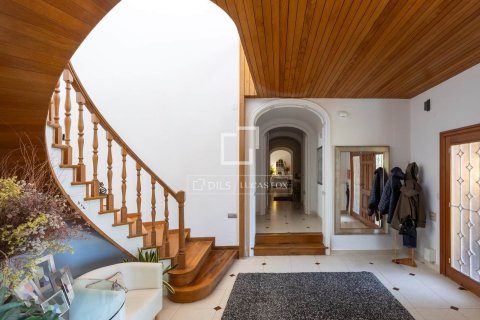 6 bedrooms villa for sale in Cabrils, Barcelona, Catalonia, Spain № 6637 - photo 17