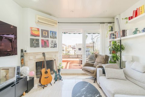 Ático de 3 dormitorios en venta en Barcelona, Cataluña, Spain № 6639 - foto 8