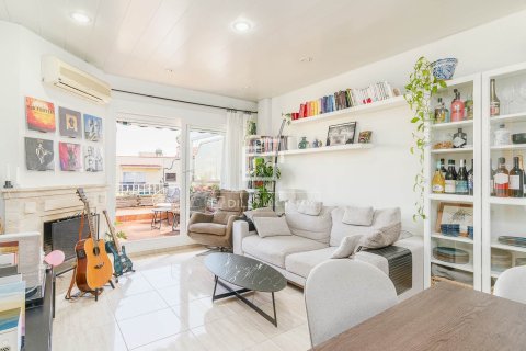 Ático de 3 dormitorios en venta en Barcelona, Cataluña, Spain № 6639 - foto 11