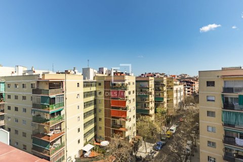 Ático de 3 dormitorios en venta en Barcelona, Cataluña, Spain № 6639 - foto 3
