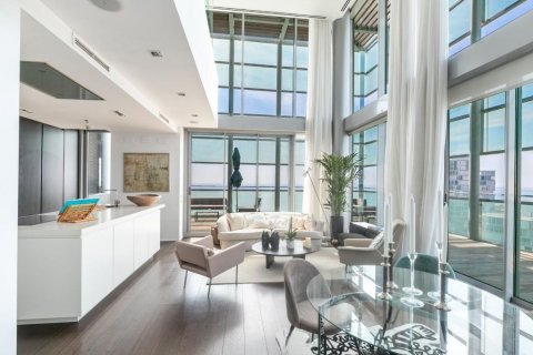 Квартира с 4 спальнями в Барселоне, Каталония, Испания № 1527