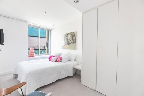 Купить квартиру в Барселона, Испания с 5 комнат, 160м², № 1527 - фото 14