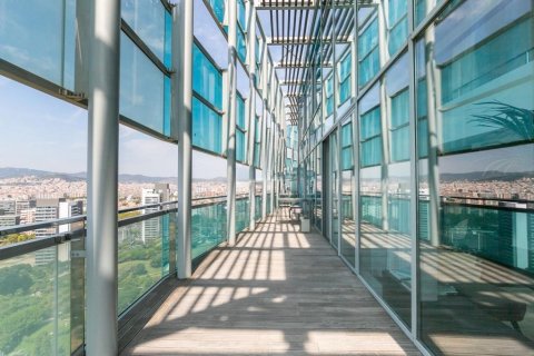 Купить квартиру в Барселона, Испания с 5 комнат, 160м², № 1527 - фото 3