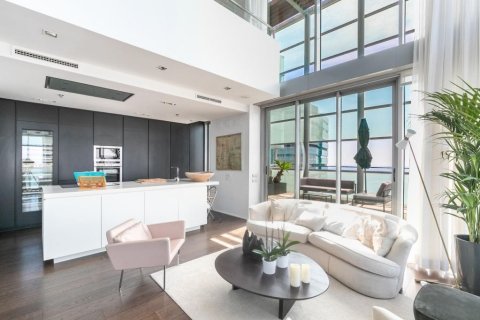 Купить квартиру в Барселона, Испания с 5 комнат, 160м², № 1527 - фото 5