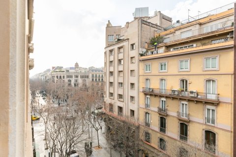 Купить квартиру в Барселона, Испания с 5 комнат, № 1525 - фото 29