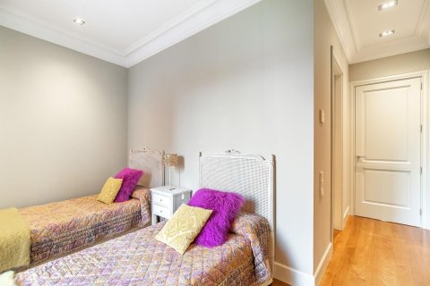 4 bedrooms apartment for sale in Barcelona, Catalonia, Spain № 1526 - photo 12