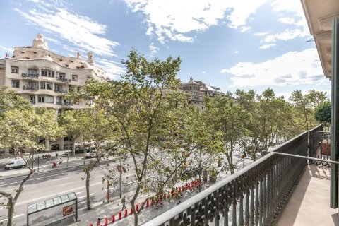 4 bedrooms apartment for sale in Barcelona, Catalonia, Spain № 1526 - photo 5